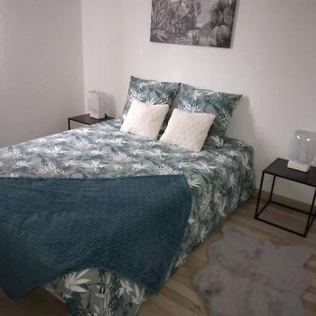 Appartement Cosy Avec Terrasse Vaux-Sur-Seine Εξωτερικό φωτογραφία